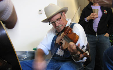 Gary Lee Moore, oldtime fiddler, Seattle, Wa, photo